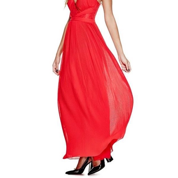 Guess Pleat and Lace Gown Size 4 - Picture 4 of 10